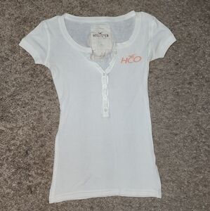 Y2k 2000s vintage hollister tee